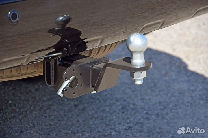 Фаркоп / съемный квадрат / lexus LX с 2016