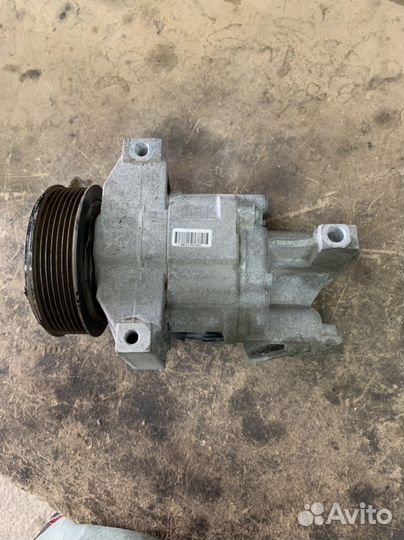Компрессор кондиционера Renault Sandero Stepway 2