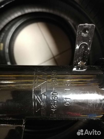 Амортизаторы задние Toyota Camry