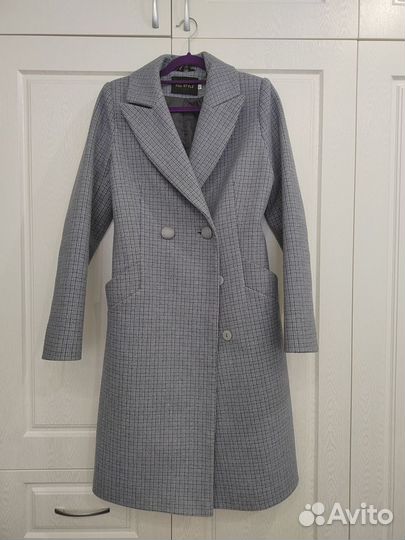 Пальто женское 42 размер (весна-осень)