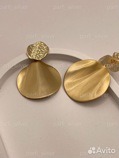 Золотые серьги