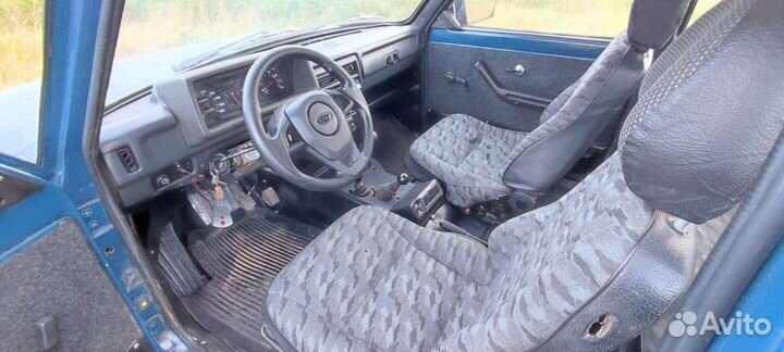 LADA 4x4 (Нива) 1.7 МТ, 2000, 190 000 км