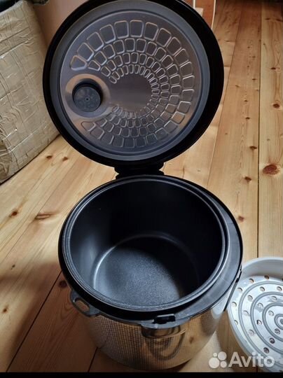 Мультиварка Redmond RMC-M227S с Bluetooth