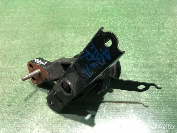 Подушка двигателя передняя правая Toyota Aqua