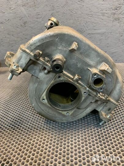 Коллектор впускной Mercedes-Benz Sl500 230.475 M