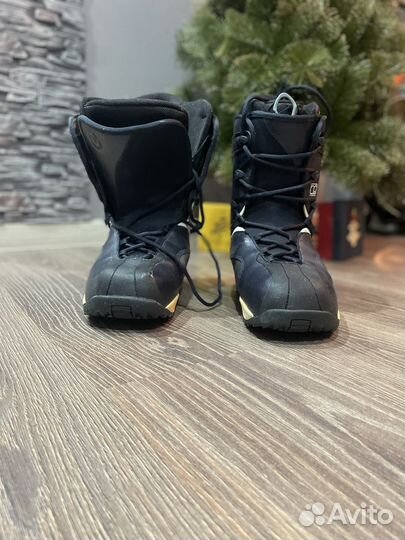 Сноубордические ботинки 43.5