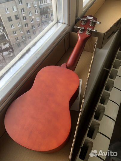 Укулеле Suzuki s-01