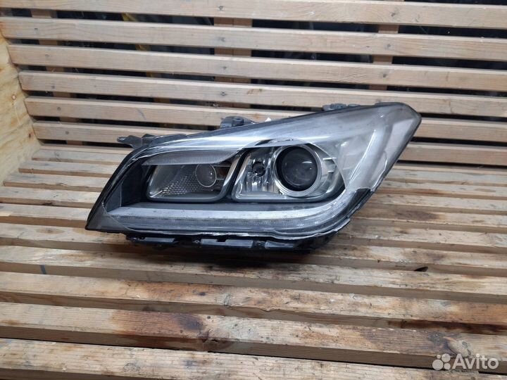 Фара левая Hyundai Genesis 2 2016 92101-B1170