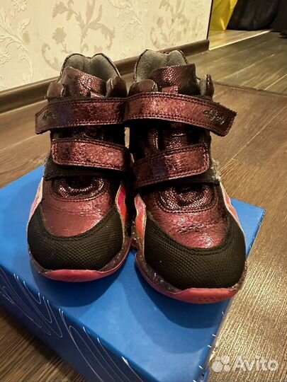 Демисезонные ботинки для девочки р29