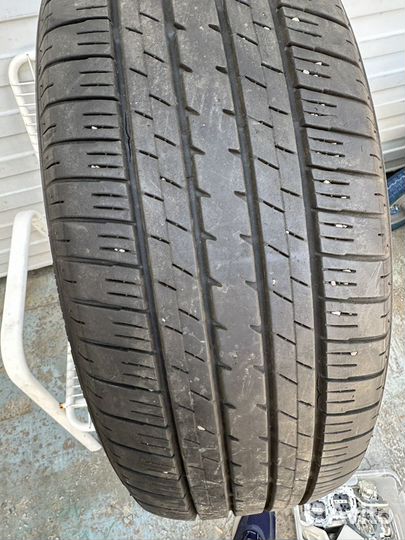 Bridgestone Dueler H/L 235/55 R19