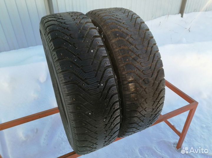 Goodyear UltraGrip 500 215/70 R16 104T