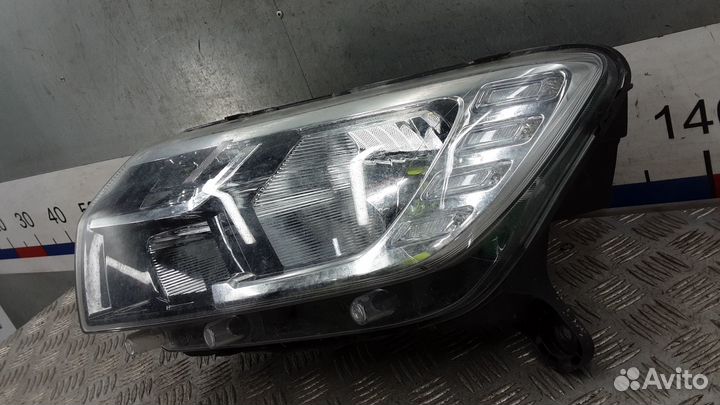 Фара левая Renault Sandero/Sandero Stepway