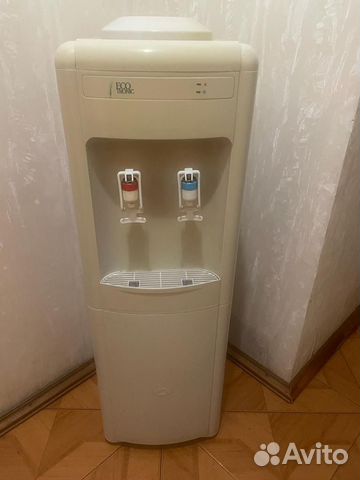 Кулер для воды для бутылок 19 литров