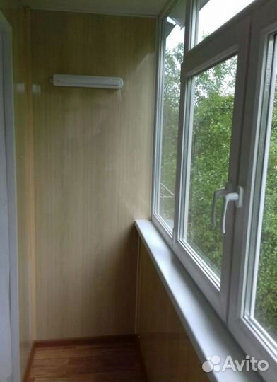 Остекление балкона пластиковое