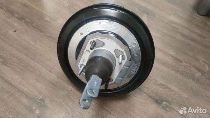 Вакуумный усилитель тормозов Land Rover Range