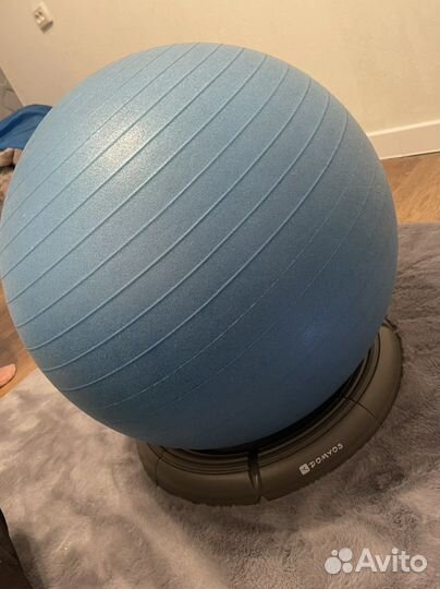 Фитбол на подставке