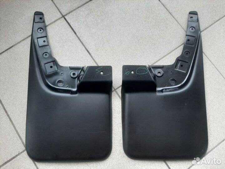 Брызговики передних колес mitsubishi pajero sport