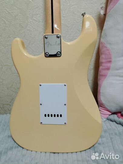 Электрогитара Fender Stratocaster HSS