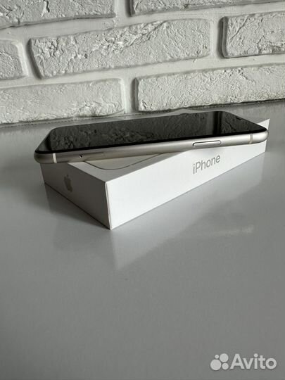 Телефон iPhone 11 128 gb