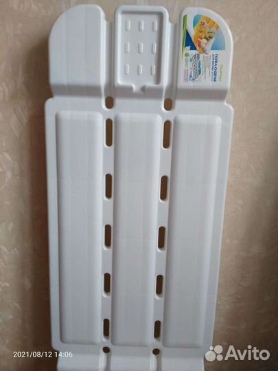 Новая. Полка-сиденье