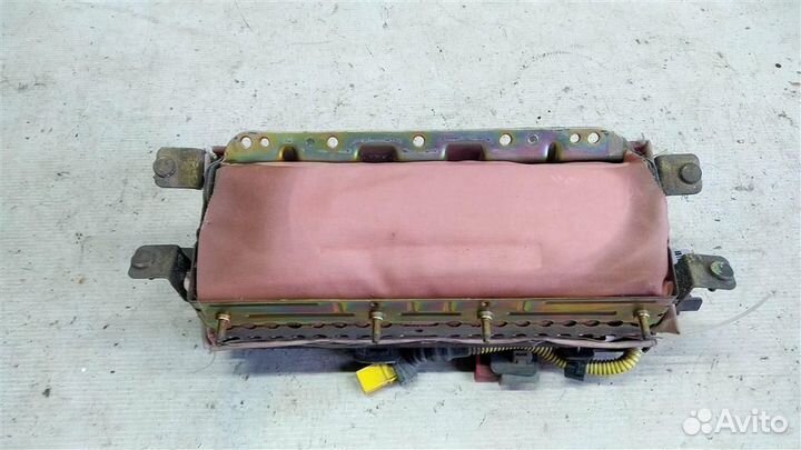 Аэрбег пассажирский (в торпедо) Honda Accord V 93