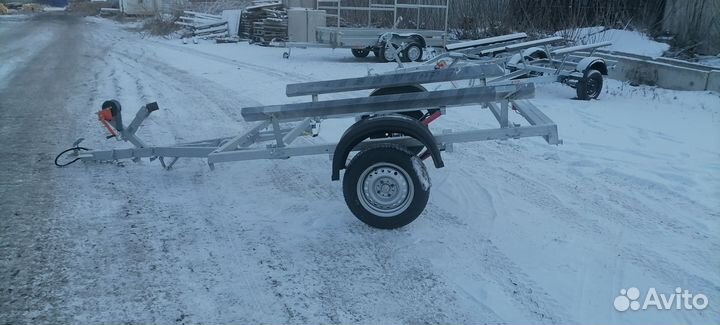Прицеп легковой для лодки до 4,5 метров