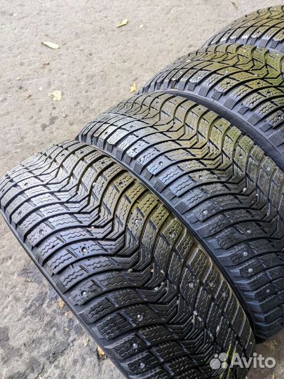 Michelin X-Ice North XIN3 205/60 R16