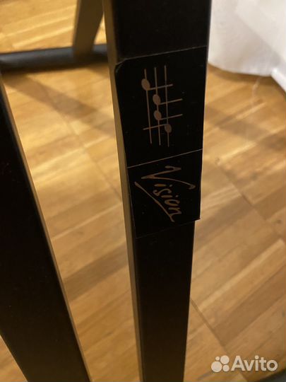 Стойка для синтезатора