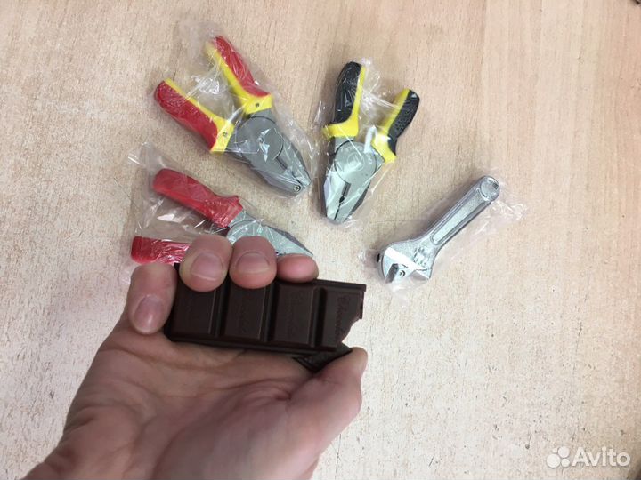 Зажигалка многоразовая Плоскогубцы, Разводной ключ