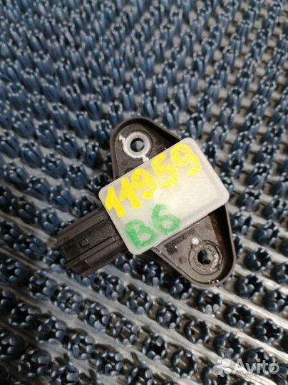 Датчик подушки безопасности Volkswagen Passat