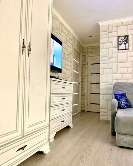 3-к. квартира, 56 м², 5/5 эт.