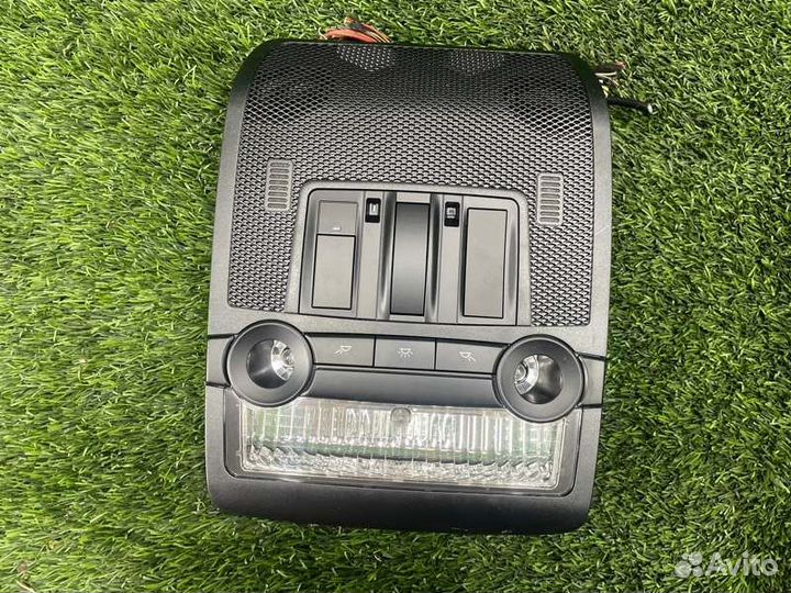 Плафон подсветки салона передний Bmw X5 E70 N55B30