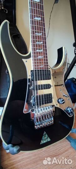 Электрогитара Ibanez Universe UV777