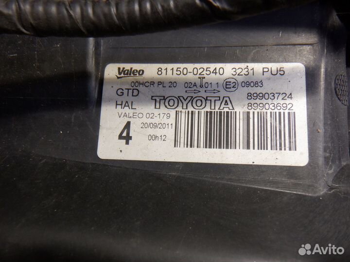 Фара левая Toyota Auris E15 1zrfae 1.6 л