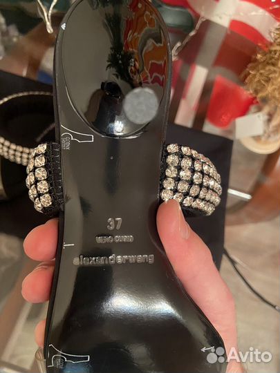 Босоножки женские