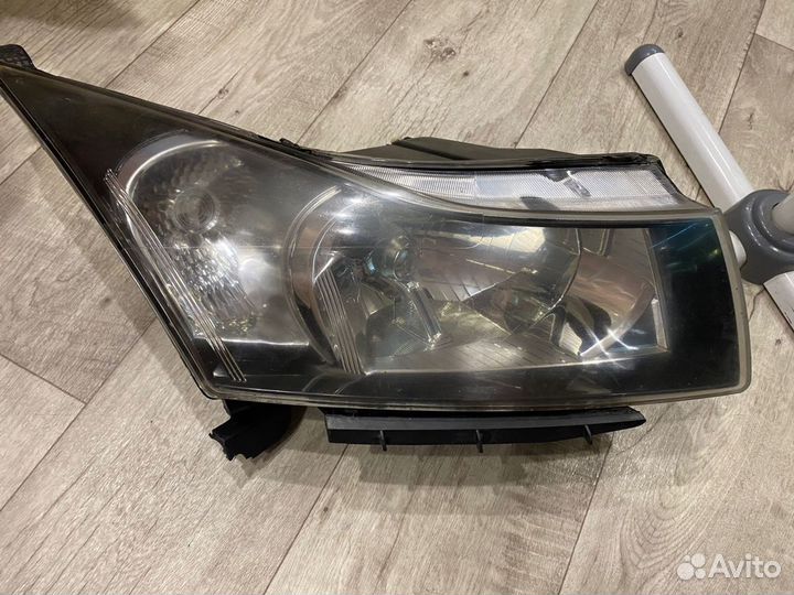 Фара правая передняя на шевроле круз