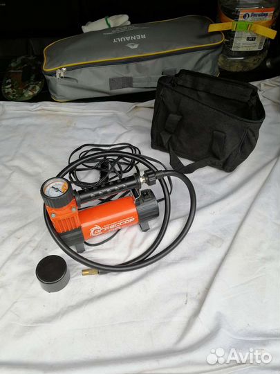 Автомобильный компрессор агрессор