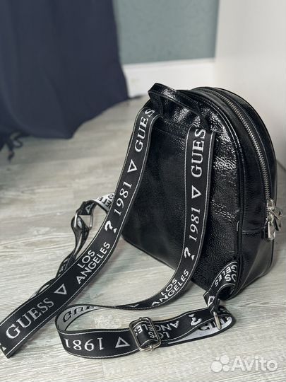 Рюкзак guess