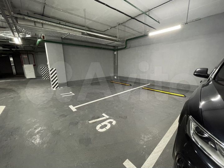 Машиноместо, 13 м²