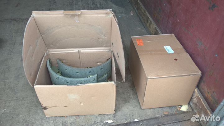 Комп тормозных колодок Hyundai HD/Mitsubishi MC