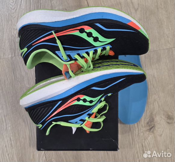 Кроссовки Saucony Endorphin speed