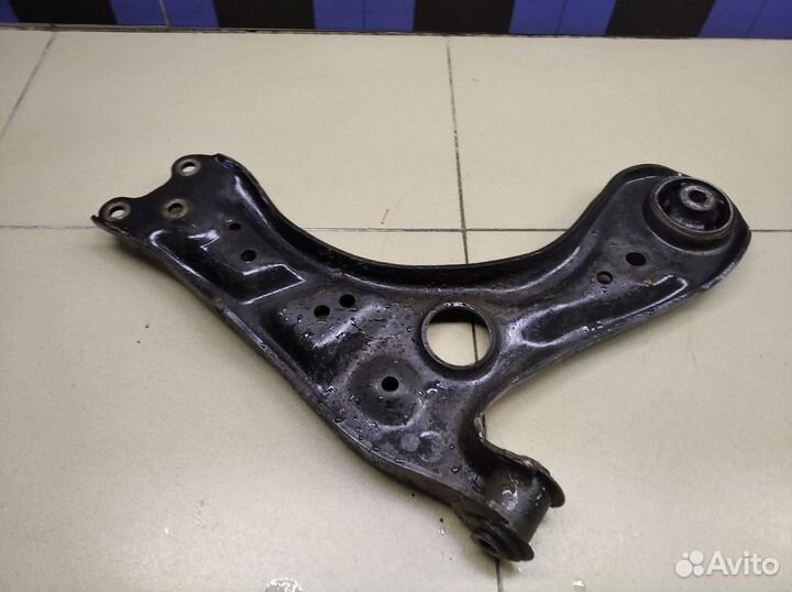 Рычаг передний левый Polo (Sed RUS) 2011