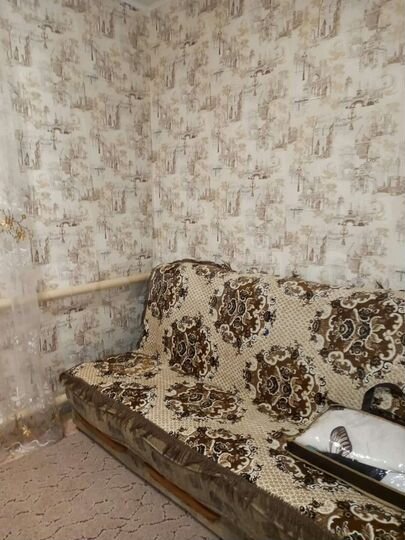 Комната 32 м² в 3-к., 1/1 эт.