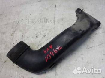 Воздухозаборник двигателя