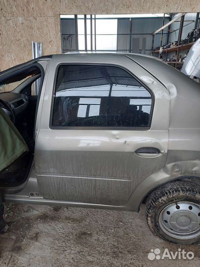 Задняя левая дверь Renault Logan (с дефектами)