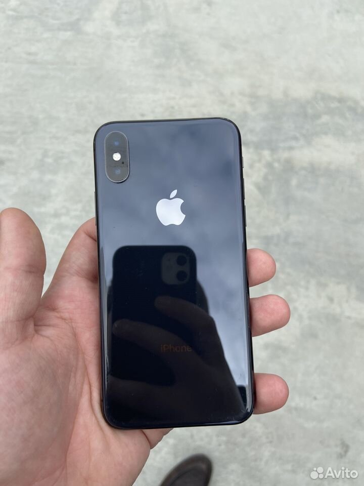 iPhone X, 64 ГБ