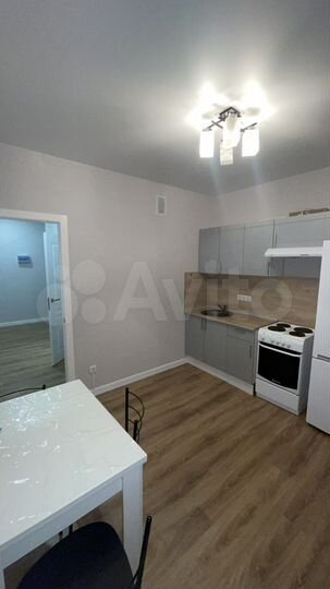 2-к. квартира, 50 м², 10/16 эт.