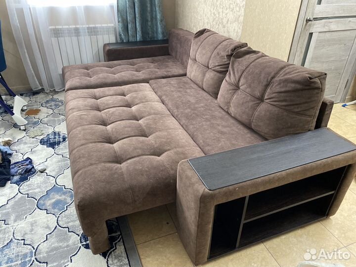Диван