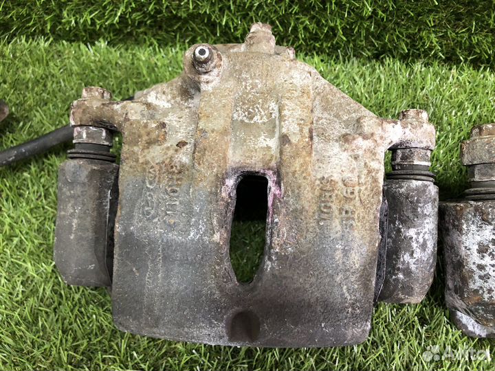 Супорта тормозные передние Hyundai ix35