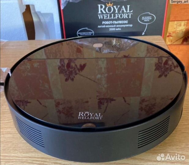 Робот пылесос новый